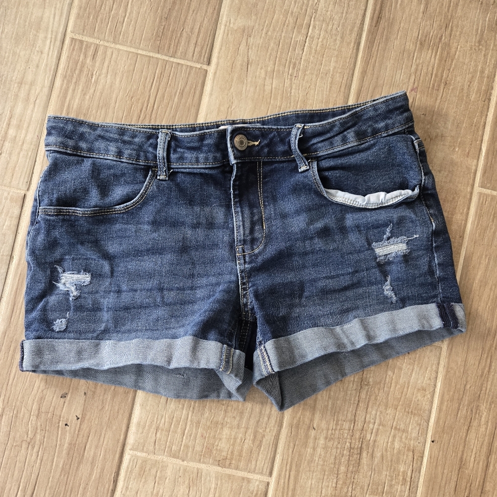 Girls shorts. Plus size 14